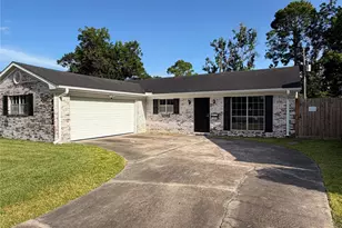 7603 Grape St, Houston, TX 77074 - Photo 2
