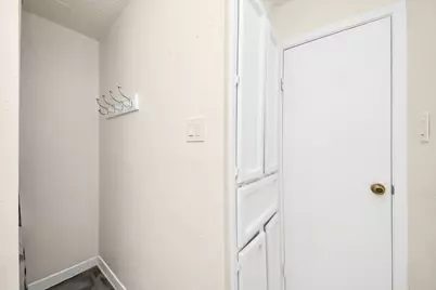 9512 Windswept Lane #9512, Houston, TX 77063 - Photo 8