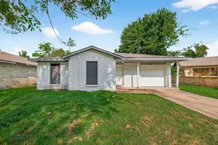 12811 Roandale Dr, Houston, TX 77048 - Photo 1