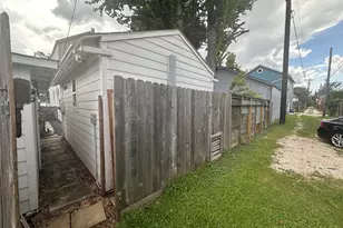 717 E 23rd St, Houston, TX 77008 - Photo 46