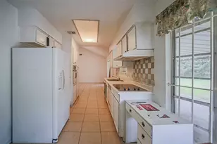 7010 Captain Dr, Houston, TX 77036 - Photo 6