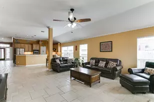 11712 Summer Brook Ct, Pearland, TX 77584 - Photo 6
