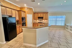 11712 Summer Brook Ct, Pearland, TX 77584 - Photo 10