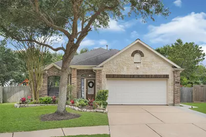 501 Burham Lane, League City, TX 77573 - Photo 1
