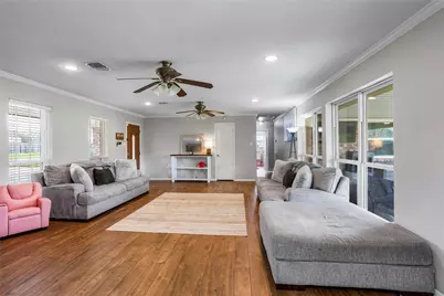 3414 E Orange Street, Pearland, TX 77581 - Photo 2