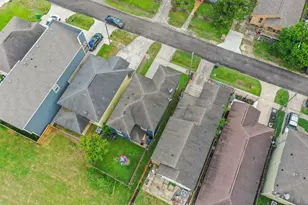 2302 Abernathy St, Houston, TX 77026 - Photo 28
