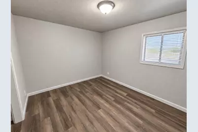 2930 Danforth Drive, Texas City, TX 77590 - Photo 8