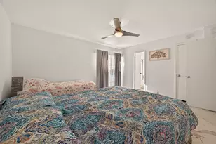 2201 Fountain View Dr, Houston, TX 77057 - Photo 16