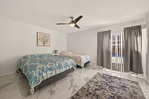 2201 Fountain View Dr, Houston, TX 77057 - Photo 14