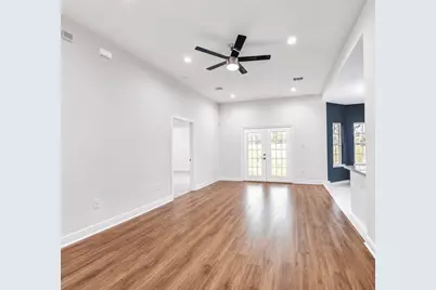 4847 Sunflower Street, Houston, TX 77033 - Photo 6