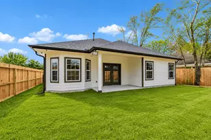 4847 Sunflower St, Houston, TX 77033 - Photo 10