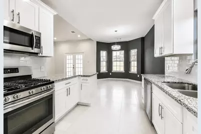 4847 Sunflower Street, Houston, TX 77033 - Photo 2