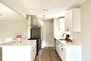 12071 Plumbrook Dr, Houston, TX 77099 - Photo 10