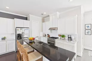 2724 Rutland St, Houston, TX 77008 - Photo 2