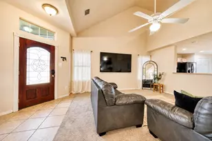 1187 Colt Creek Ct, Alvin, TX 77511 - Photo 8