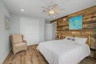 2006 Sydnor Ln, Galveston, TX 77554 - Photo 20