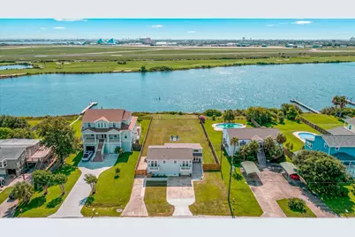 2006 Sydnor Lane, Galveston, TX 77554 - Photo 2