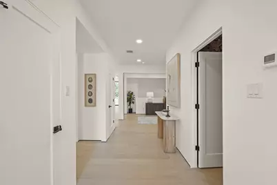 5207 Braesheather Drive, Houston, TX 77096 - Photo 18