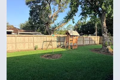 8506 Glenbrae Street, Houston, TX 77061 - Photo 10