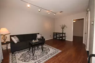 3401 Timmons Ln, Houston, TX 77027 - Photo 6