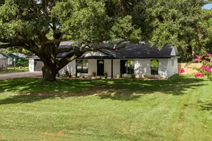 30706 McKinney Dr, Tomball, TX 77375 - Photo 4