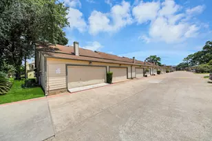 742 Country Pl Dr, Houston, TX 77079 - Photo 30