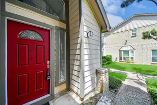742 Country Pl Dr, Houston, TX 77079 - Photo 4