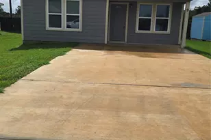 2724 Avenue D, San Leon, TX 77539 - Photo 2