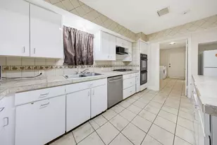 1725 Strawn Rd, Houston, TX 77039 - Photo 22