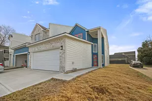 115 Capetown Ln, Conroe, TX 77356 - Photo 2