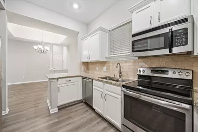 5353 Memorial Drive #2069, Houston, TX 77007 - Photo 1