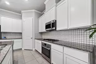7804 Janak Dr, Houston, TX 77055 - Photo 10