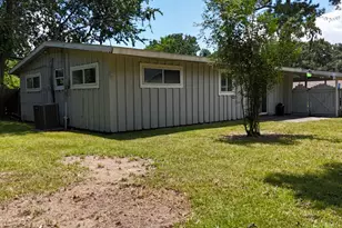 3002 Newcastle Dr, Baytown, TX 77521 - Photo 24