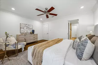 10323 Green Tree Road, Houston, TX 77042 - Photo 18