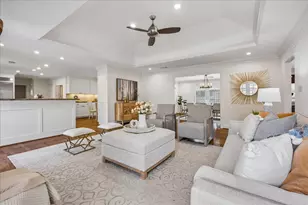 10323 Green Tree Rd, Houston, TX 77042 - Photo 12