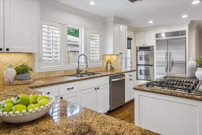 10323 Green Tree Road, Houston, TX 77042 - Photo 10