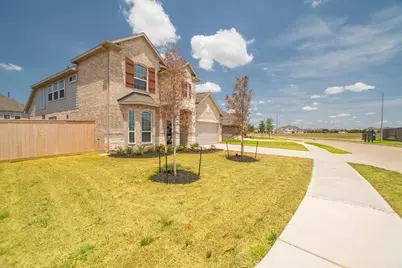 30014 Twisting Springs Drive, Fulshear, TX 77423 - Photo 2