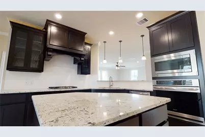 175 Sycamore, Lumberton, TX 77657 - Photo 2