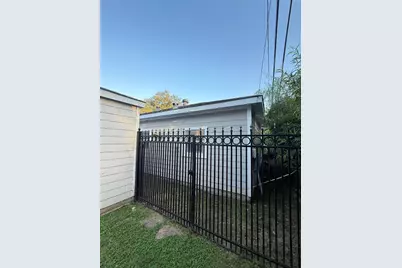 5701 Luna Street, Houston, TX 77076 - Photo 48