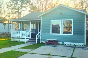 1403 Ash St, Baytown, TX 77520 - Photo 14