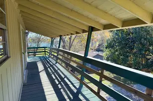 190 White Oak Cir, Point Blank, TX 77364 - Photo 4