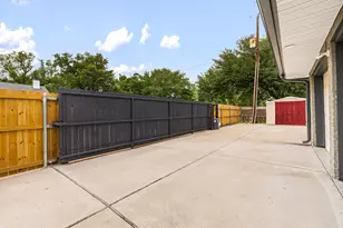 10514 Emnora Ln, Houston, TX 77043 - Photo 44