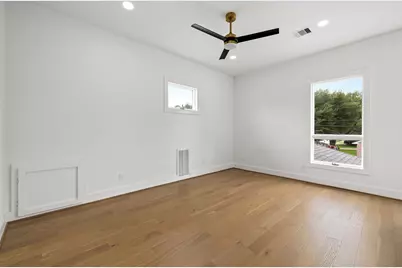10514 Emnora Lane, Houston, TX 77043 - Photo 32