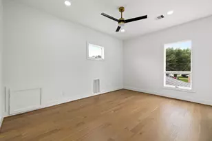 10514 Emnora Ln, Houston, TX 77043 - Photo 32