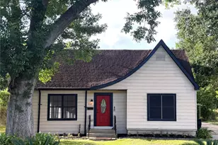 8145 Easton St, Houston, TX 77017 - Photo 1