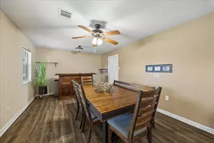 5602 Cartagena St, Houston, TX 77035 - Photo 6