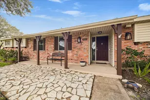 5602 Cartagena St, Houston, TX 77035 - Photo 4