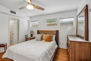 810 Malone St, Houston, TX 77007 - Photo 8