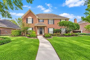 15110 Greenleaf Ln, Houston, TX 77062 - Photo 1