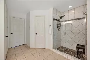 15110 Greenleaf Ln, Houston, TX 77062 - Photo 20